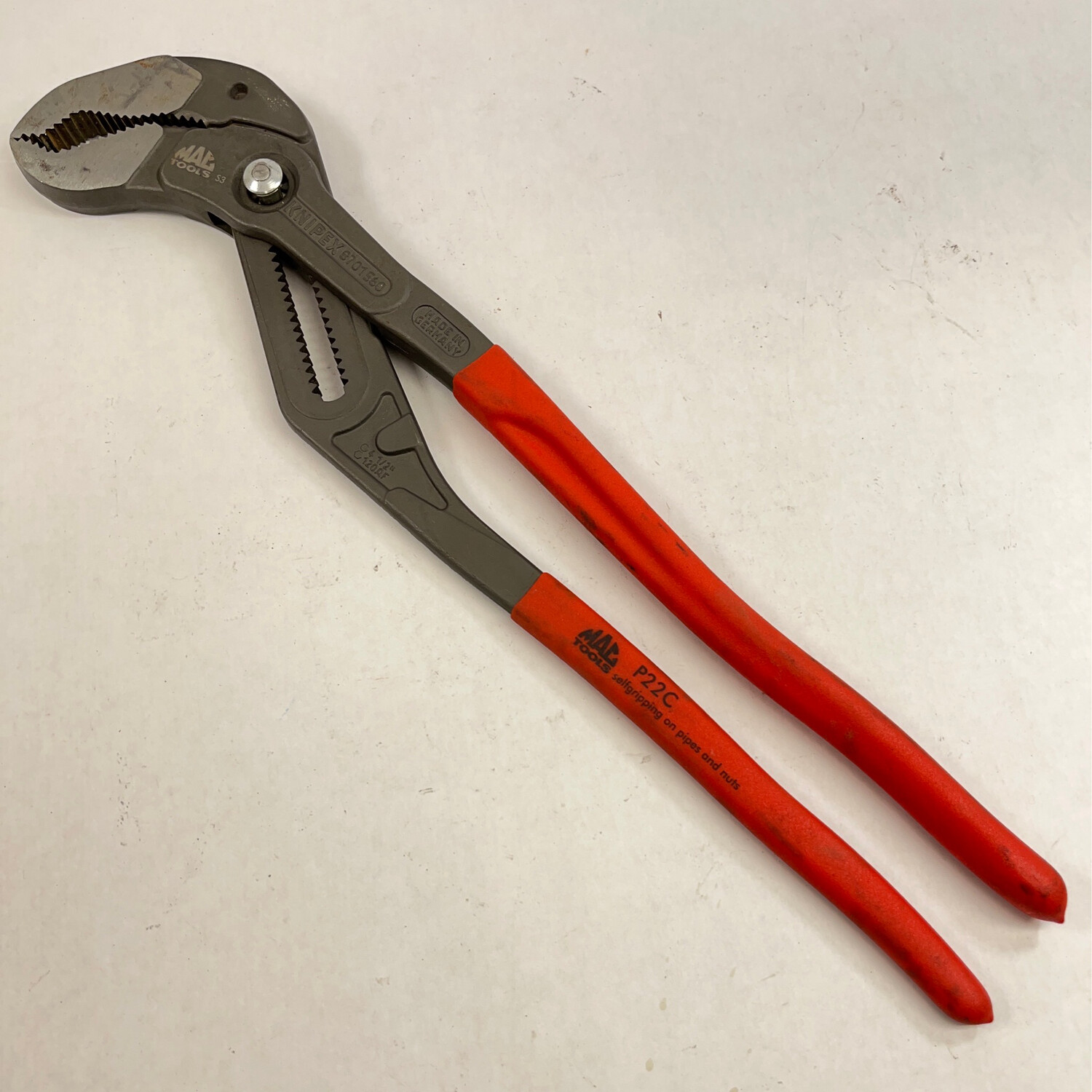 Self-Gripping Adjustable Cobra Pliers