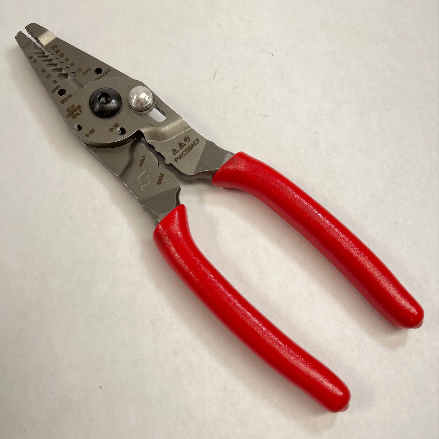 Snap On 9" Wire Stripper/ Cutter/ Crimper/ Bolt Cutter, PWCS9ACF Shop