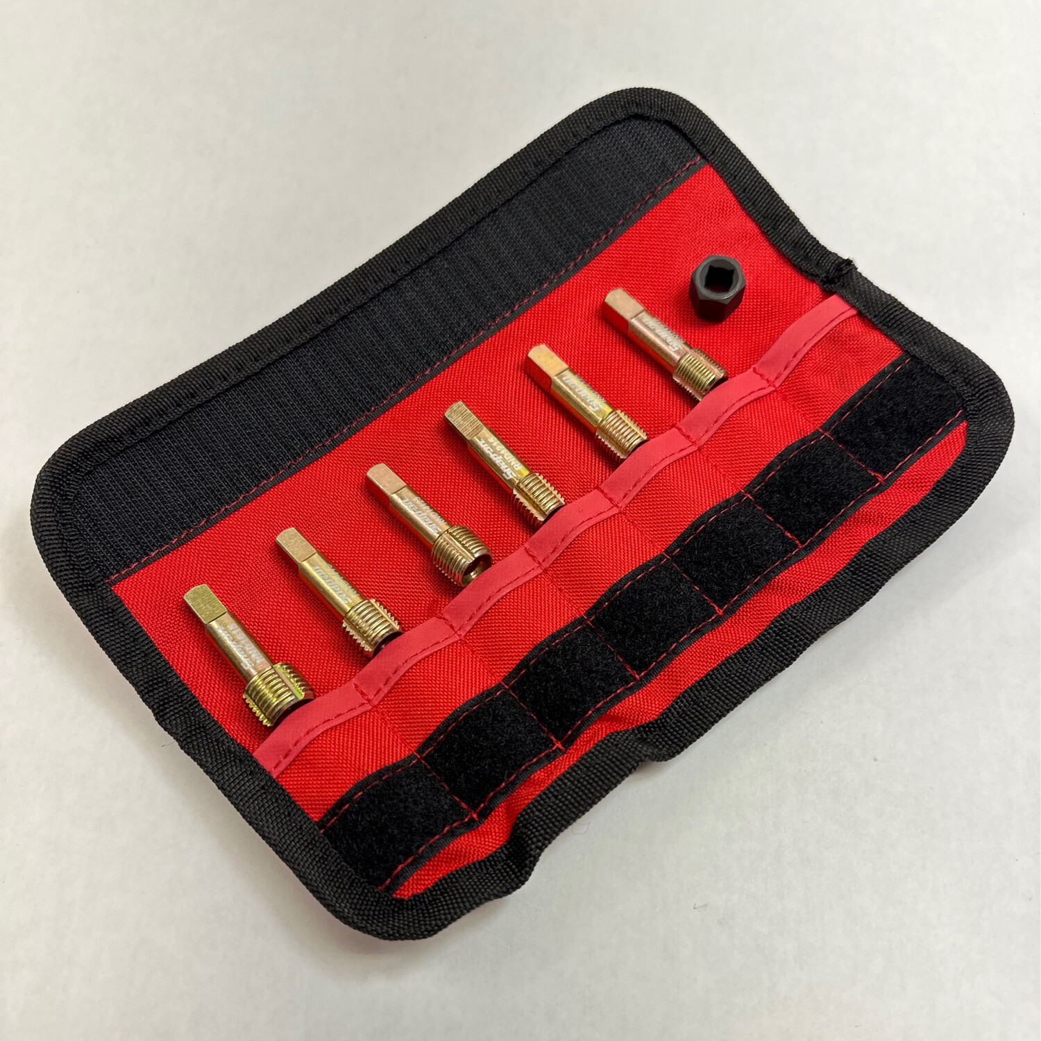 Snap On 7 pc Diesel Exhaust Bung Rethreading Kit, RNDSL7 Shop Tool