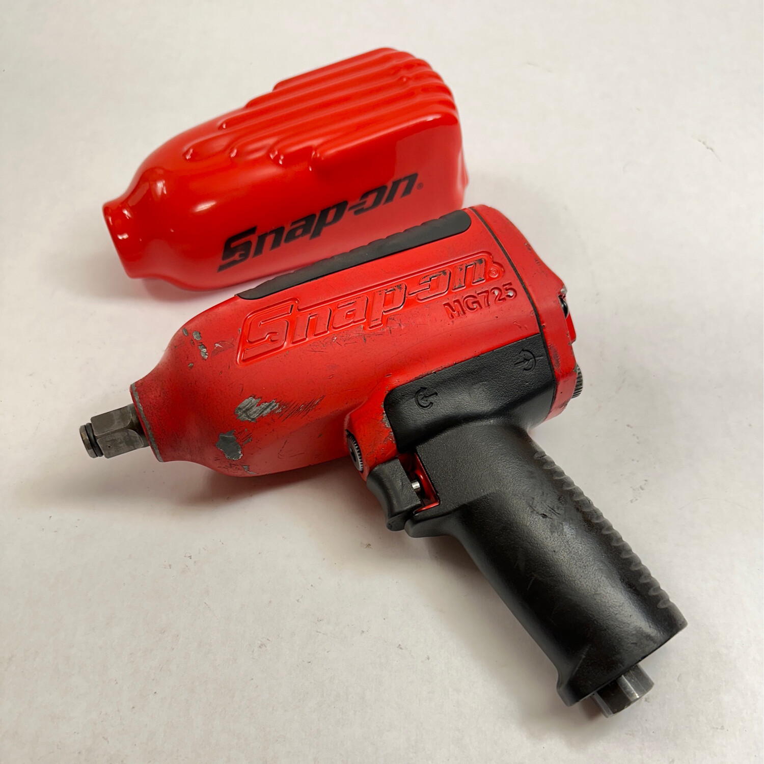 Snap On 1 2 Drive Heavy Duty Air Impact Wrench RED MG725
