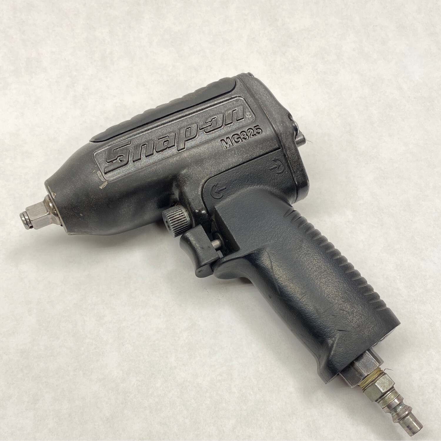 Snap On 3/8" Drive Air Impact Wrench, MG325