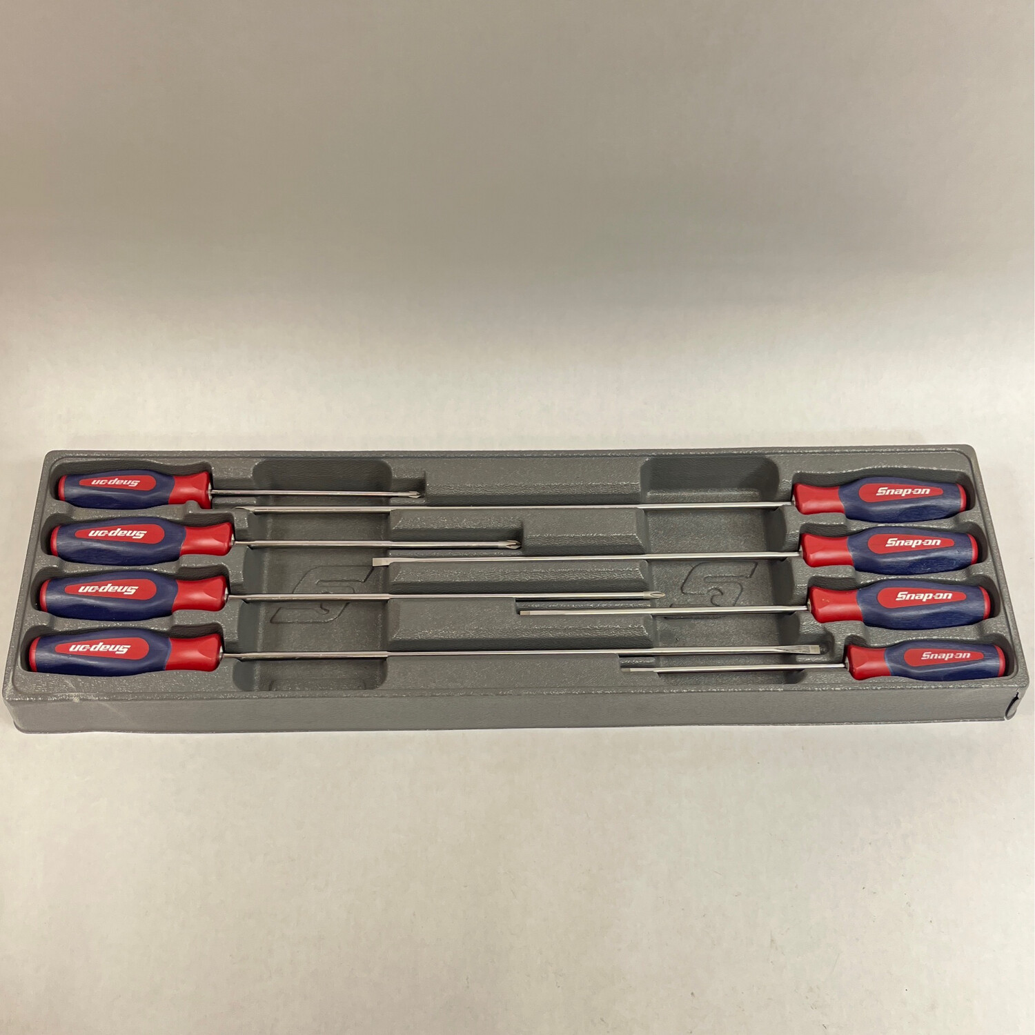 Snap On 8 Pc. Instinct Combination Hard Grip Screwdriver Set