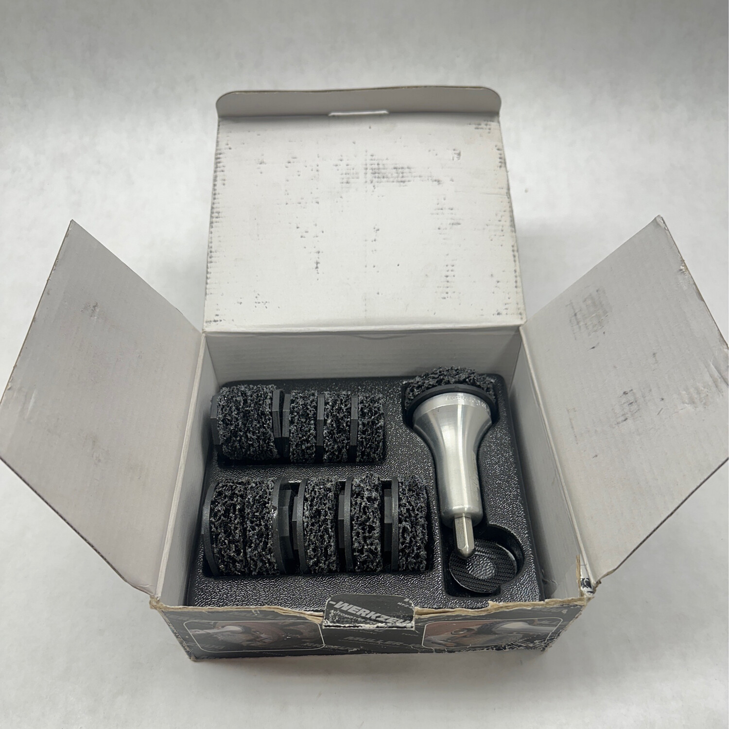 MuellerKueps Aluminum Type 2 Wheel Hub Grinder, 433 618 Shop Tool