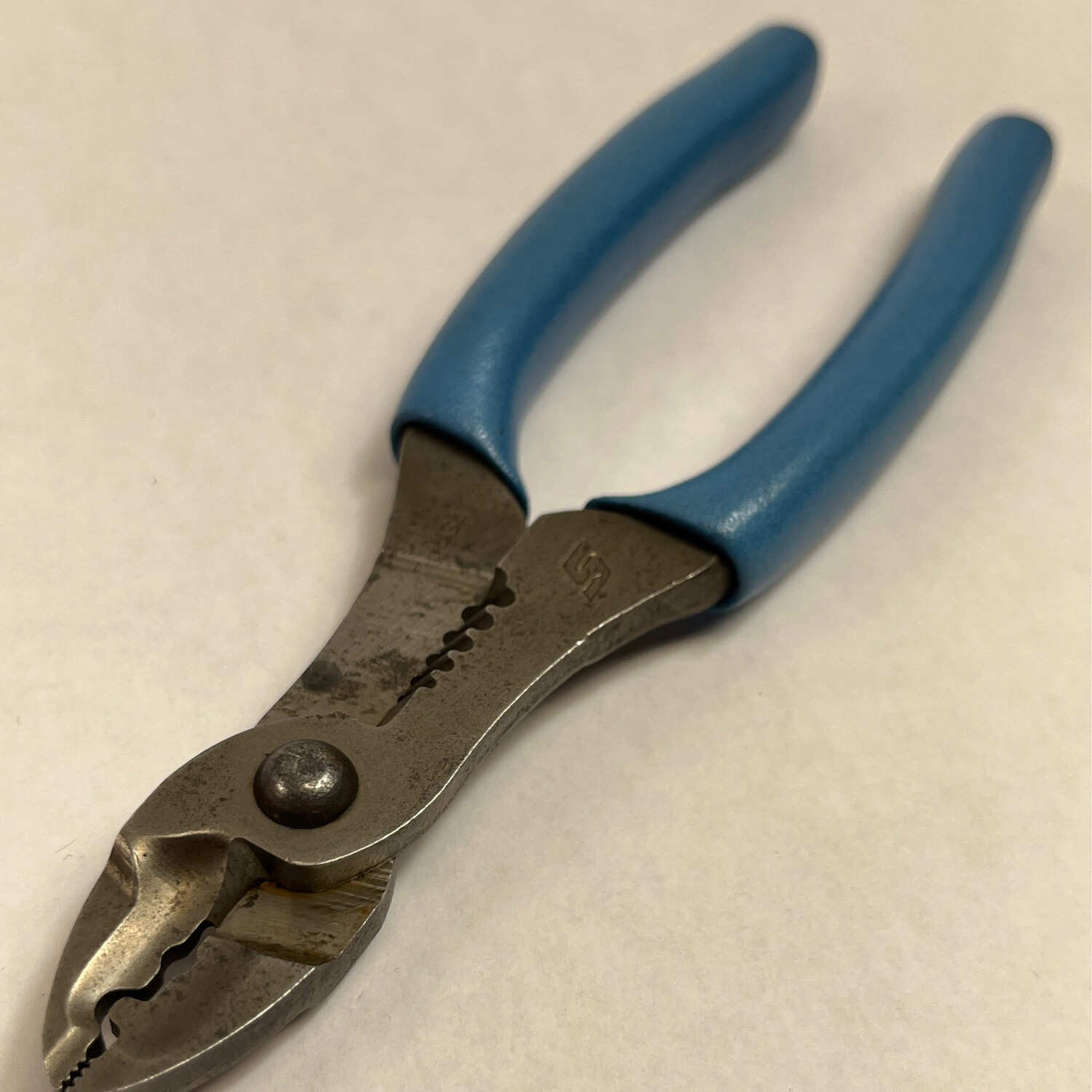 Snap-on Tools POWER BLUE Soft Grip 7" Wire Stripper Cutter Crimper PWCS7ACFMB