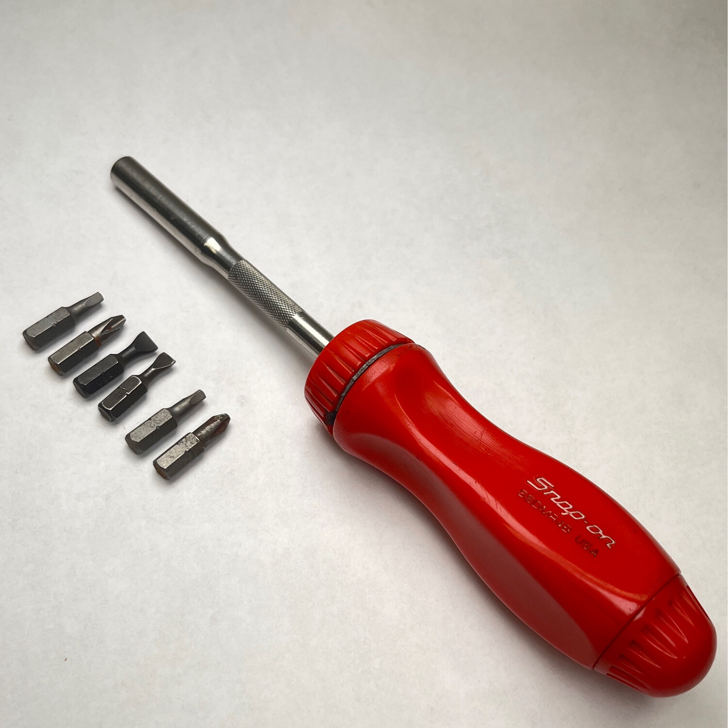 Snap On 8-3/4" Ratcheting Standard Screwdriver (Red), SSDMR4B - Shop ...