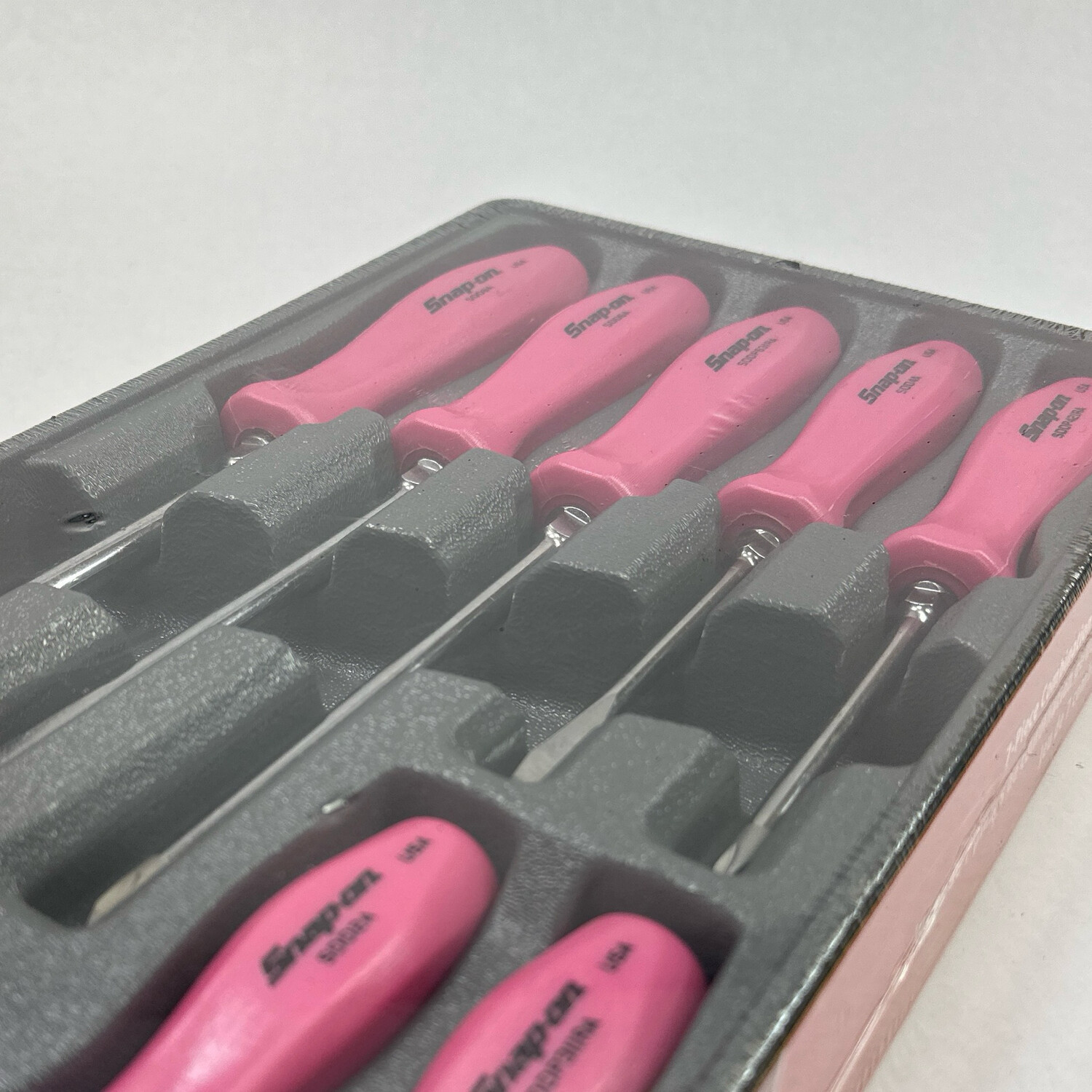 Snap On 7pc Pink Combination Screwdriver Set, SDDX70APP - Shop 