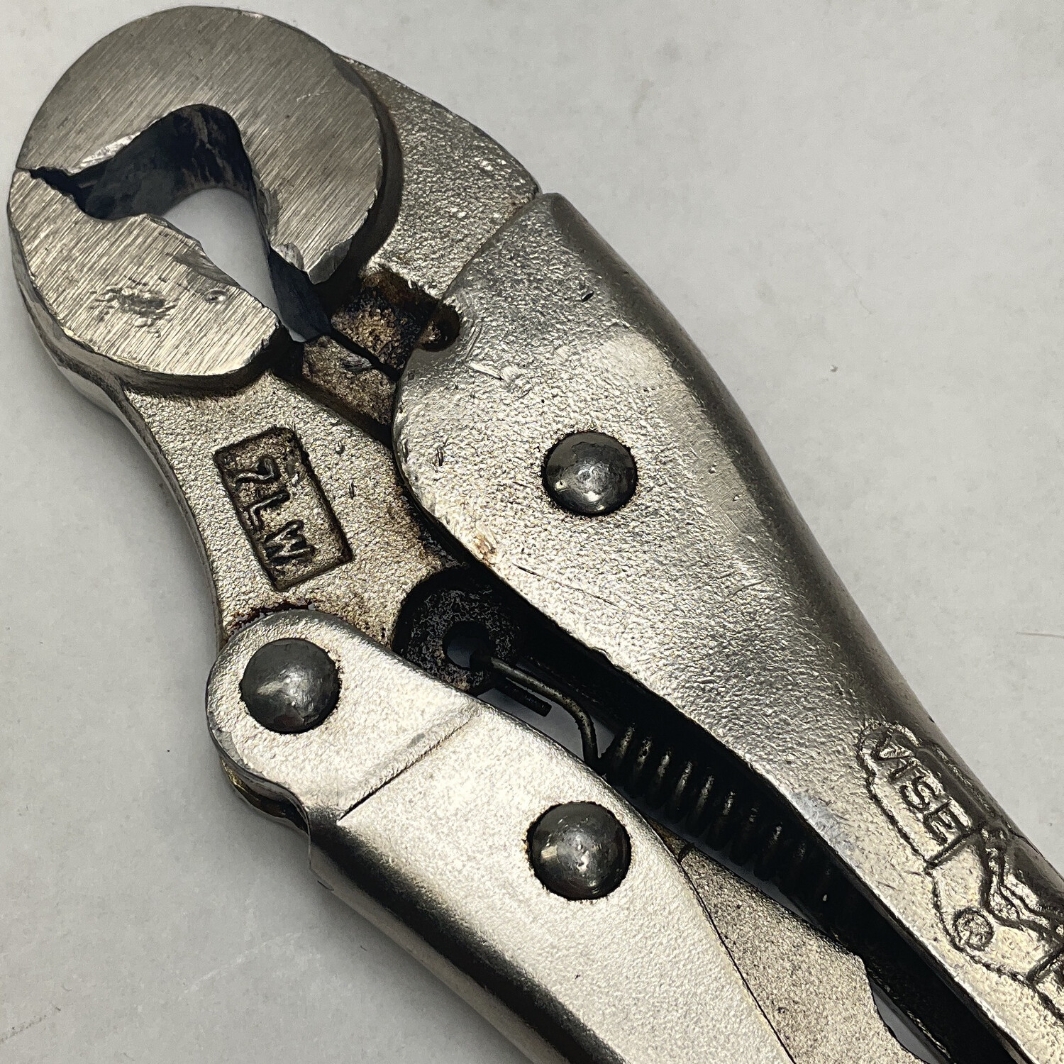 Dewitt USA Vise Grip Parrot Head Locking Pliers, 7LW