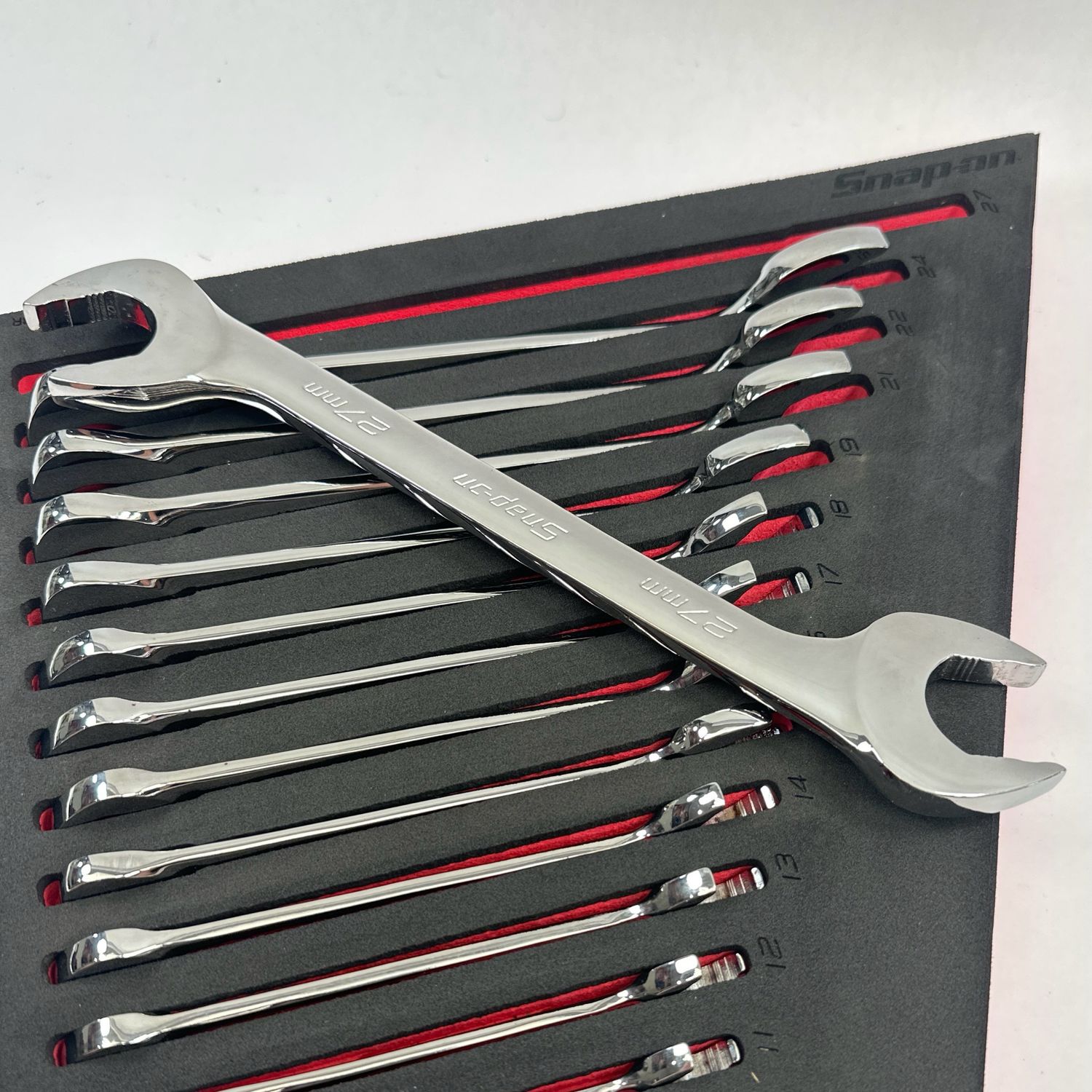 Snap On 14 pc Metric Flank Drive® Plus Four-Way Angle Head Snap On 14 pc Metric Flank Drive® Plus Four-Way Angle Head