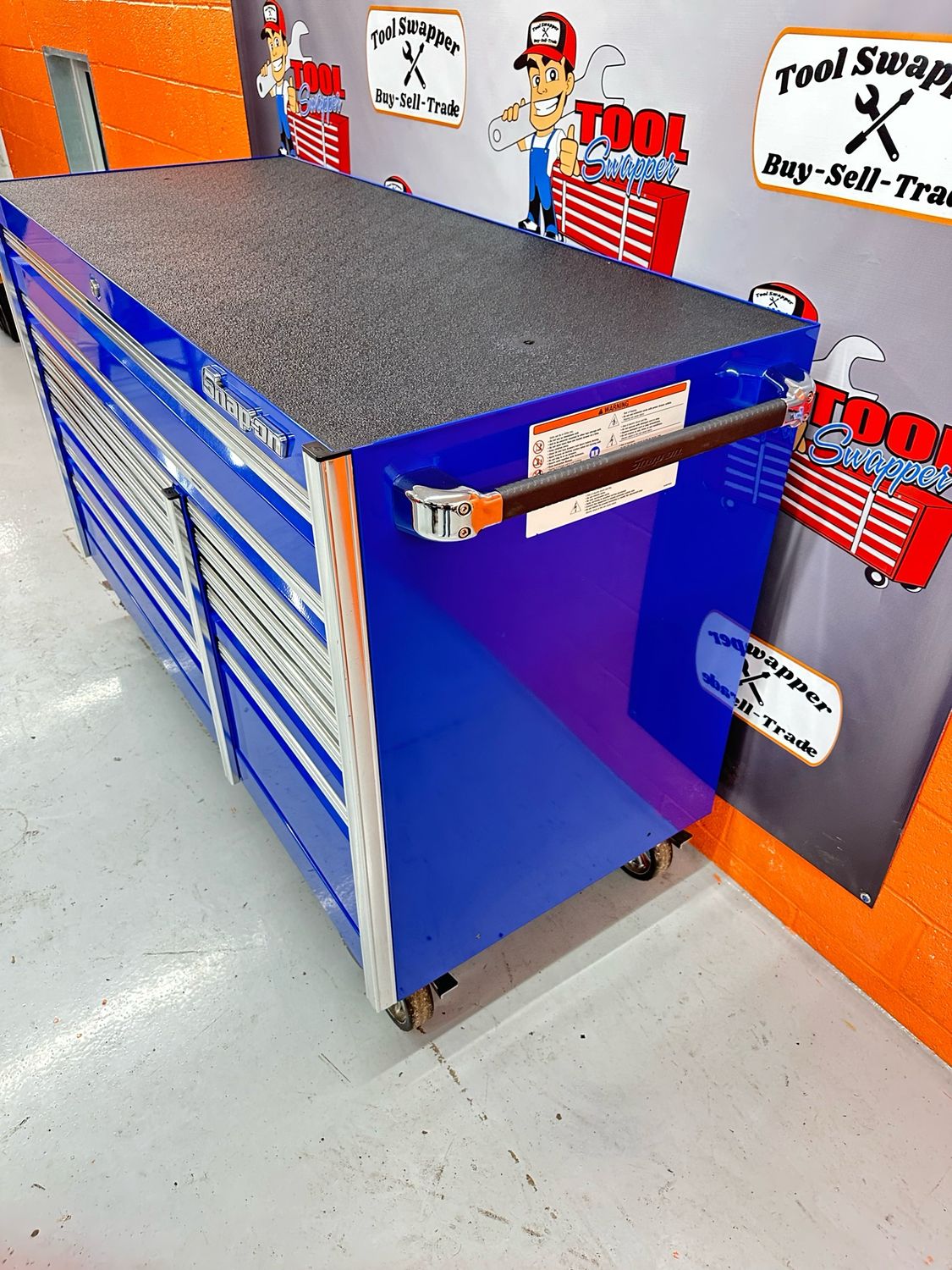 snapbarbieページ　im Snap On Epiq 68” Tool Box, KERN682B0PM