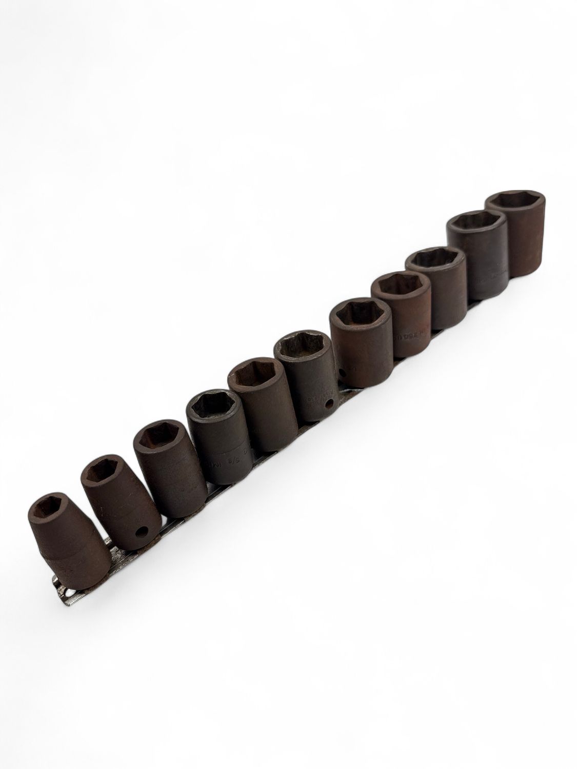 Snap On 11 Pc. 1/2" Drive 6-Point SAE Flank Drive Shallow Impact Socket Set (11/16-1 5/16") 311IMYA