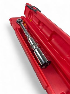 Mac Tools 1/4" Drive Round-Head Micro-Adjustable Torque Wrench 10-50 in-lbs, TWM50
