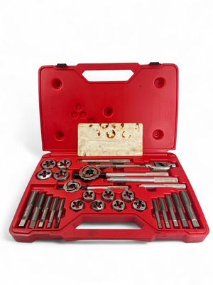 Snap On 25 Pc. Metric Tap & Die Set, TDM99117B