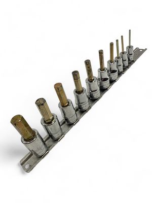Snap On 10 pc Combination Drive Metric Standard Hex Bit Socket Set (2-10 mm), 210EFTAMY