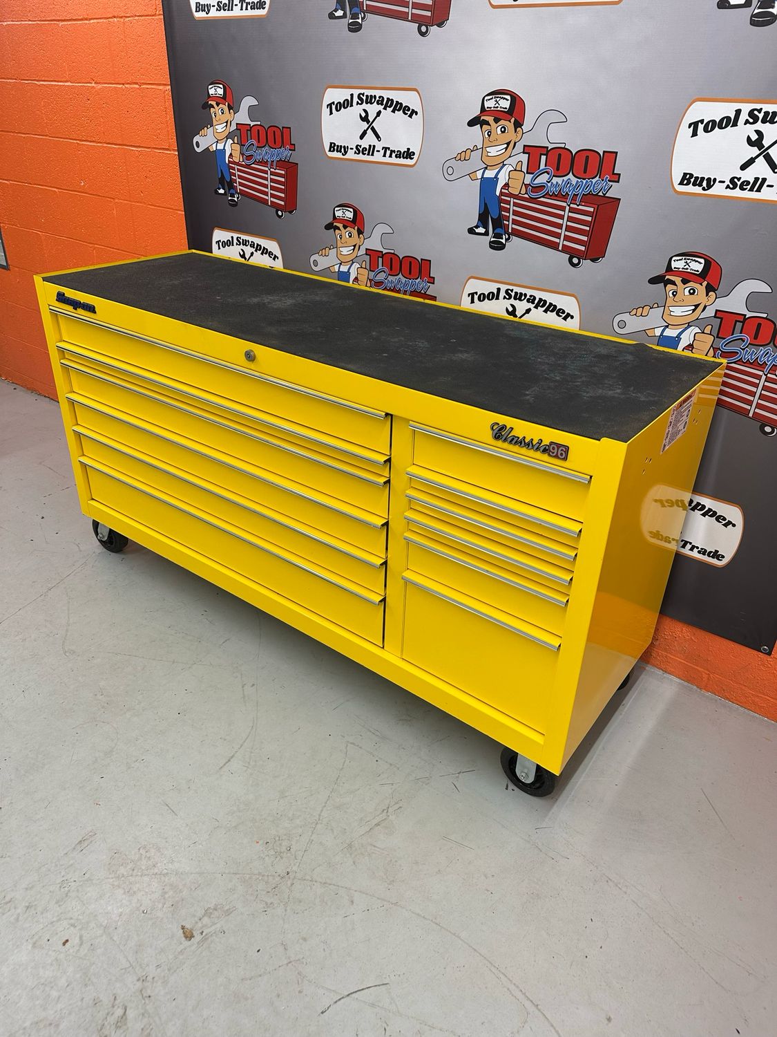 　　Snap-onツールボックス　 Snap-On ™ New Extreme Green Gloss Miniature Top Tool Box Cabinet