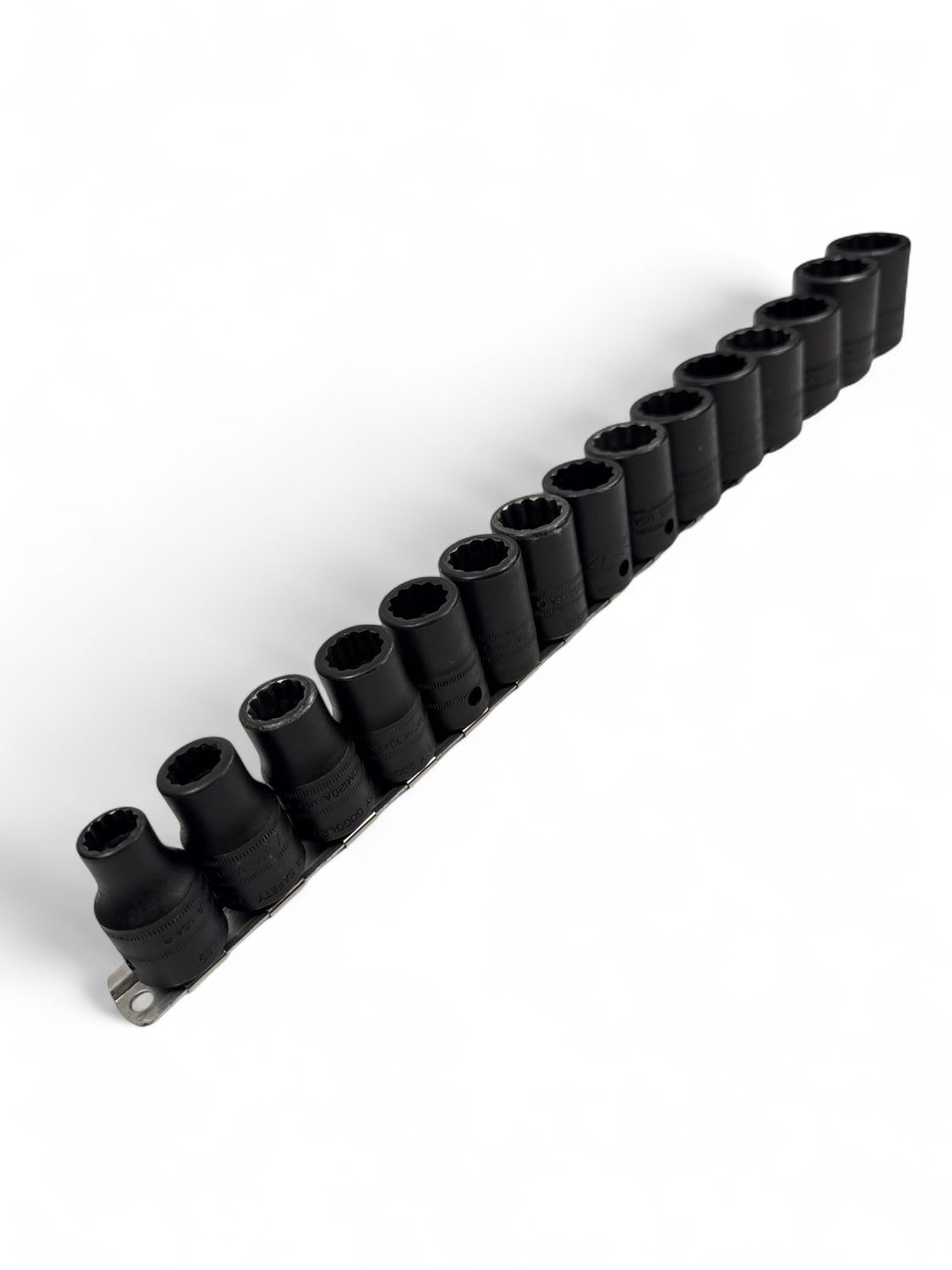 Snap On 15 Pc. 1/2" Drive 12-Point Metric Flank Drive Shallow Impact Socket Set (10-24 mm) 315IMDMYA