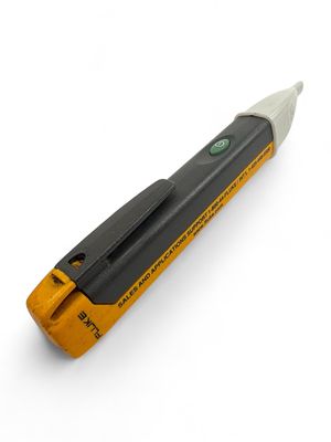 Fluke Voltage Detector: AC Volt, CAT IV 1000V, IP40