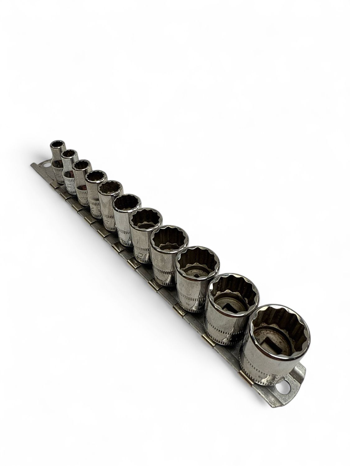 Snap On 11 pc 1/4" Drive Metric 12-Point Flank Drive® Shallow Socket Set (5-14 mm), 111TMMDY