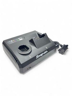 Snap On 14.4 V and 18 V Dual Bay Charger, CTC131