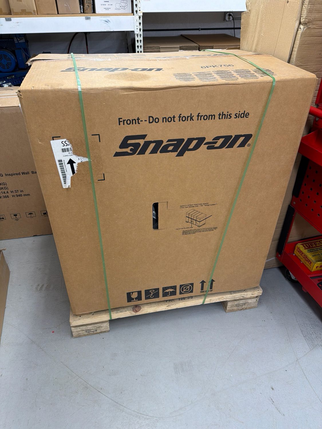 Snap On Curio Display Cabinet Black, Brand New On Skid, SSX20P118