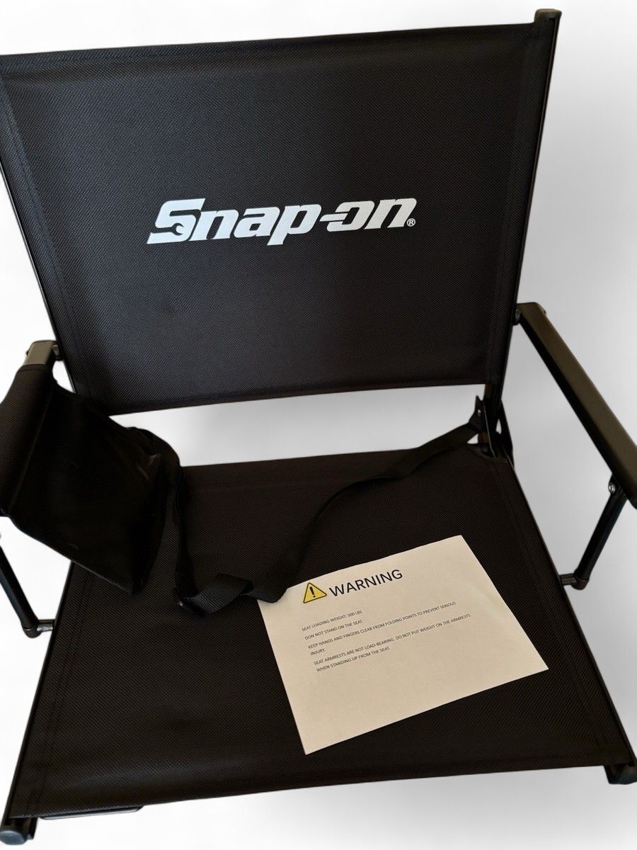 Snap On Stadium Seat With Armrest, SSX24P143