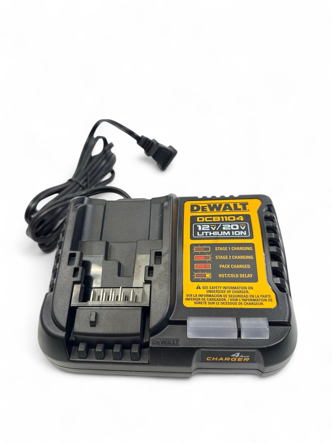 DEWALT 12V MAX*/20V MAX*/FLEXVOLT® 4 AMP Charger, DCB1104
