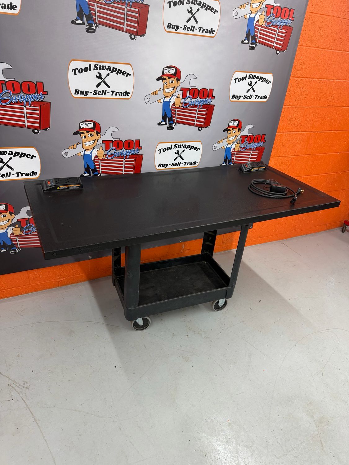 Snap On Bed Liner PowerTop™ with LED Light, 30 x 68" (EPIQ™ series), KWSP3068CBL