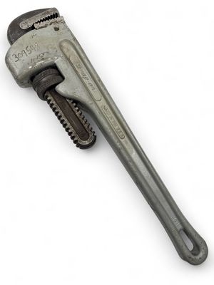 Snap On 14" Aluminum External Pipe Wrench, PWA14A