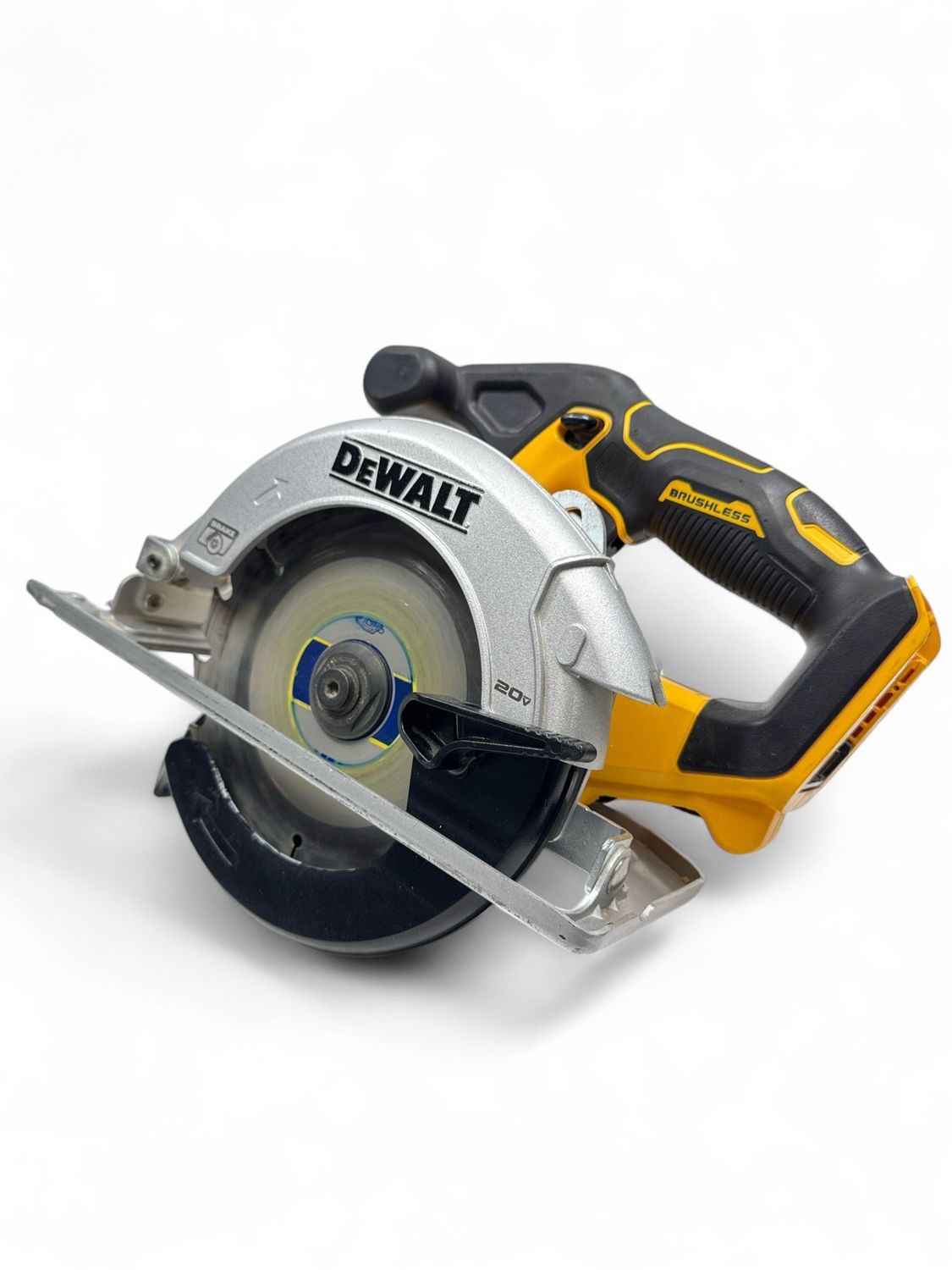DEWALT 20V MAX Cordless Brushless 6-1/2 in. Sidewinder Style Circular Saw (Tool Only), DCS566