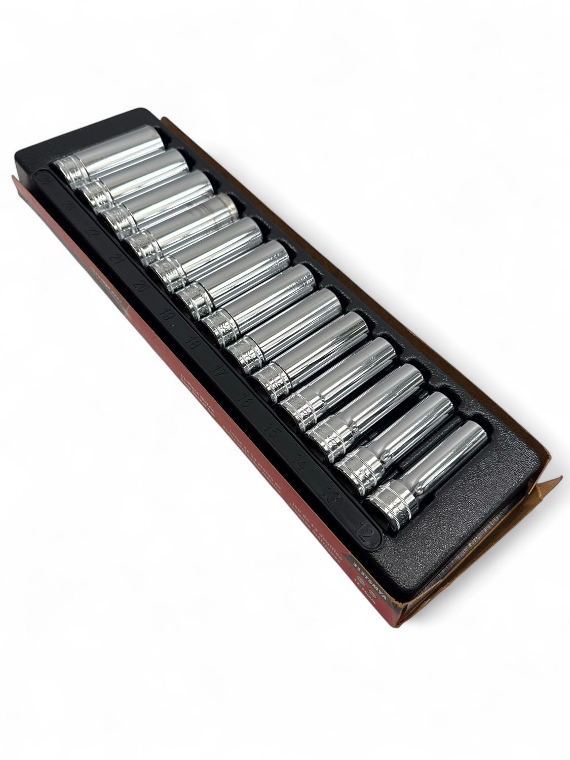 Snap On 13 Pc. 1/2" Drive 6-Point Metric Flank Drive Deep Socket Set (12-24 mm) 313TSMYA