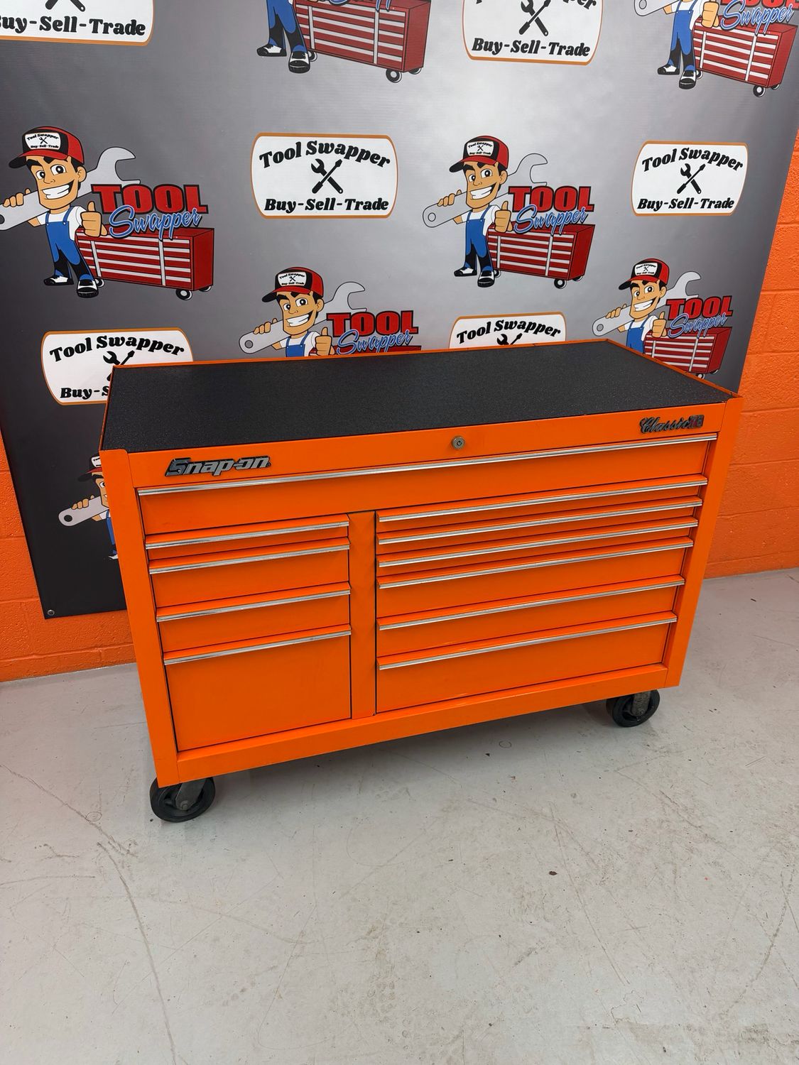 Snap On 55in Classic Tool Box, KRA2411PJK