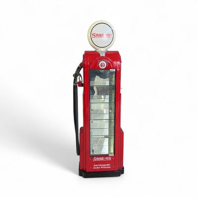Snap On 1:2 Display Wayne 60 Gas Pump Display Cabinet, SSX24P109 Snap On 1:2 Display Wayne 60 Gas Pump Display Cabinet, SSX24P109