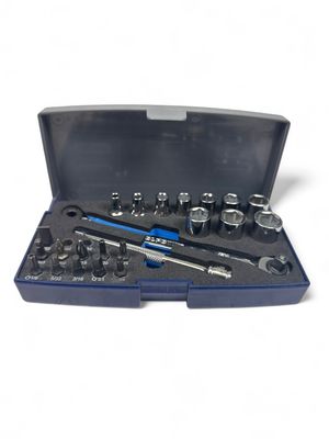 Blue Point 25 pc 1/4" Drive Socket/Bit Ratchet Set, BLPBTWKIT
