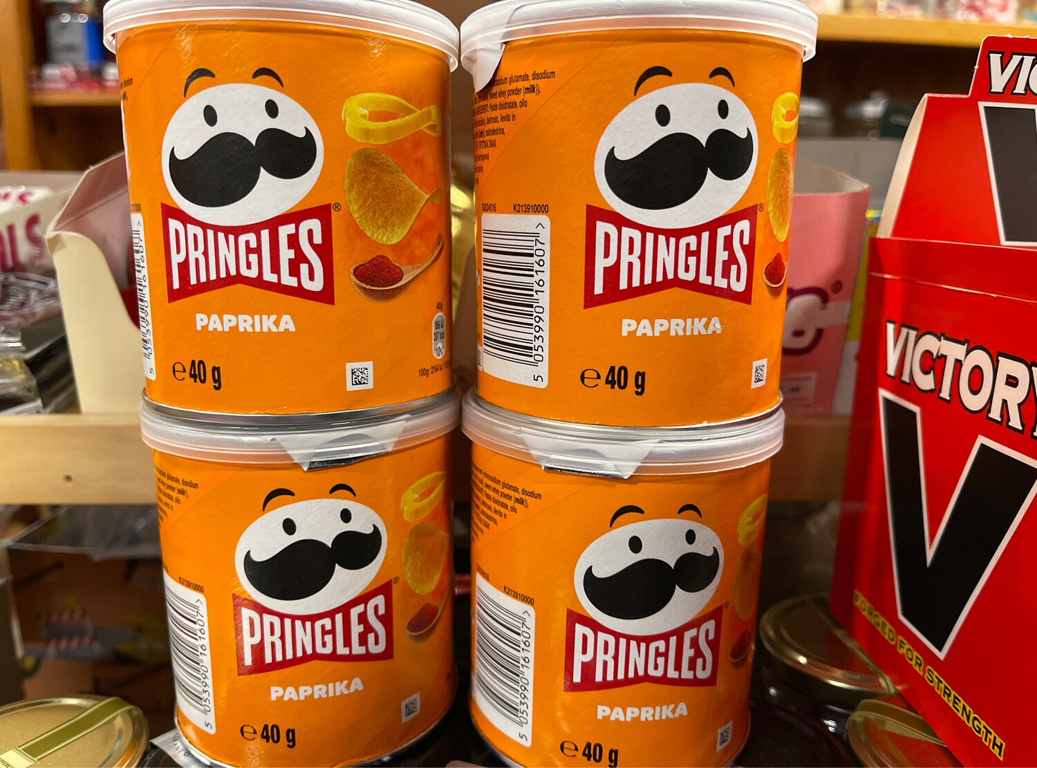 UK PAPRIKA PRINGLES 40g ONE TUBE