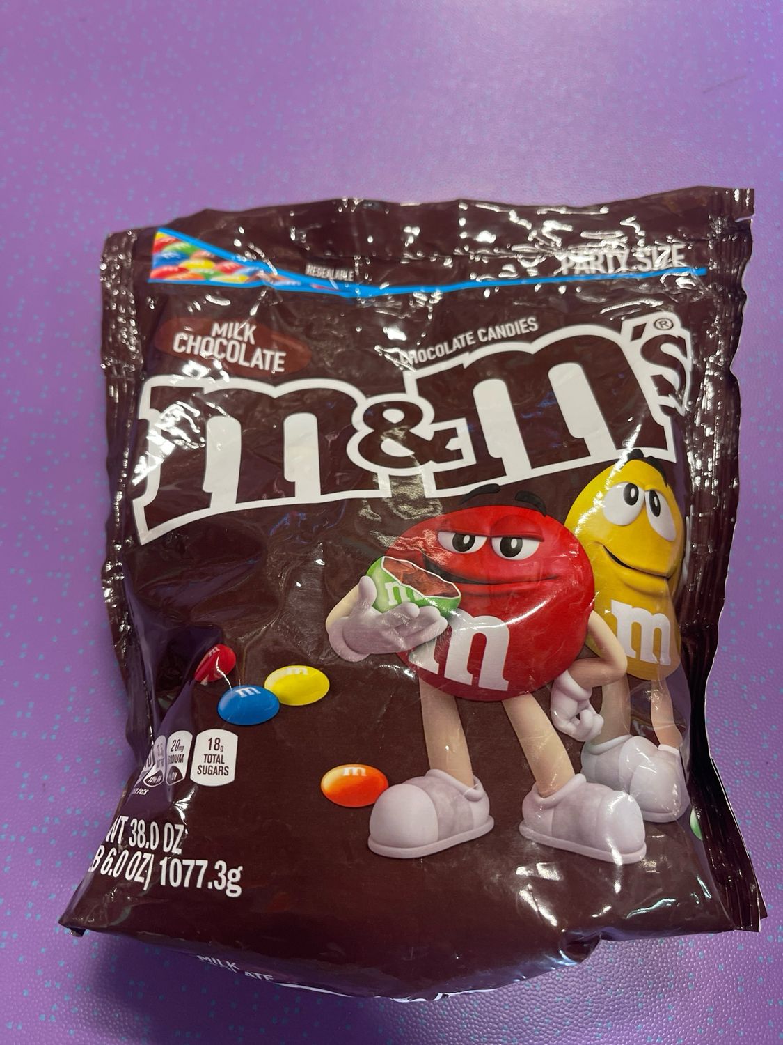M&M's  CHOCOLATE PARTY SIZE 1077.3G