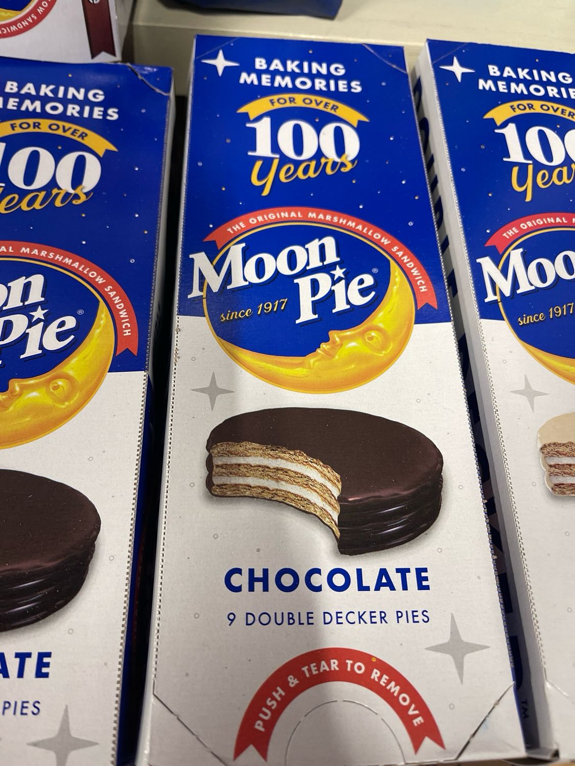 Moon Pie  Chocolate Box Of 9 702g