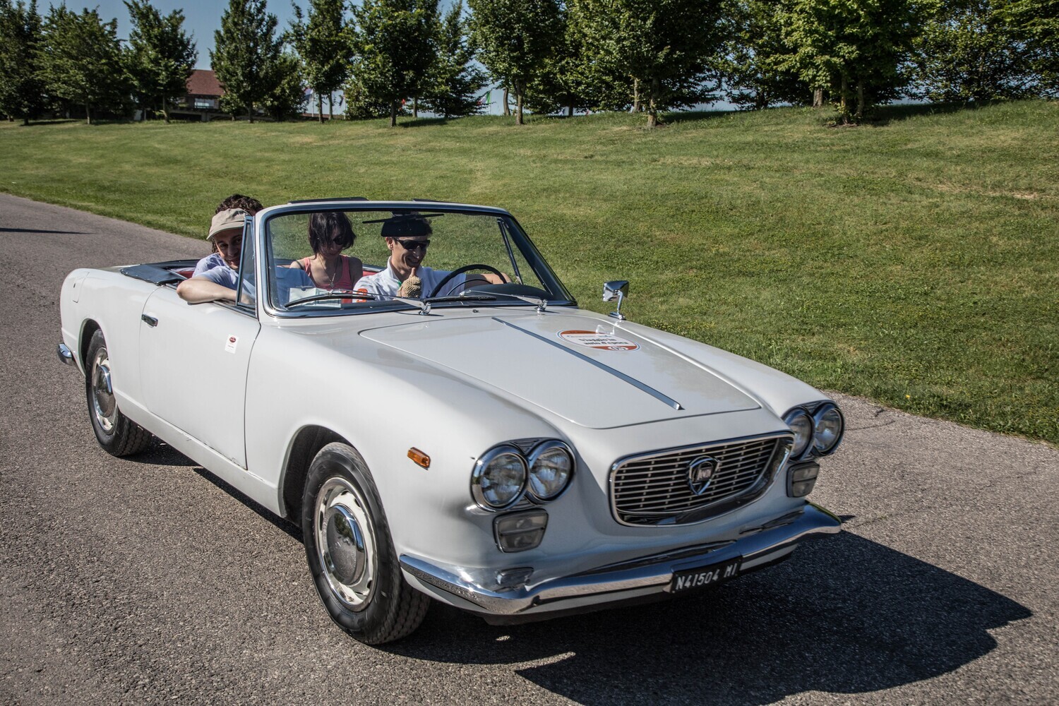 ONE DAY DRIVING A VINTAGE CAR IN TUSCANY - PREMIUM