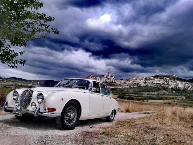 ONE DAY DRIVING A VINTAGE CAR IN MANTUA - PREMIUM