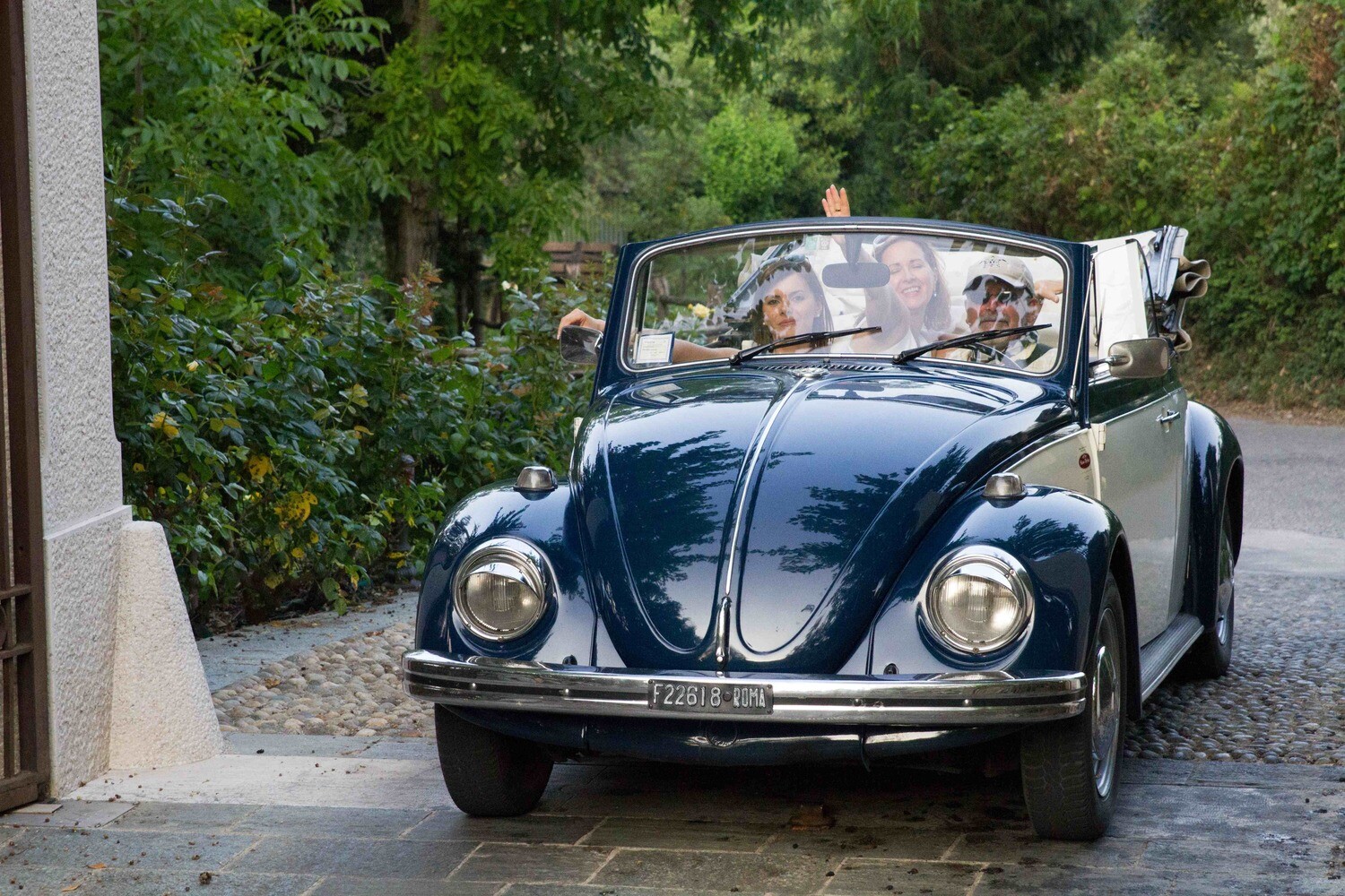 VINTAGE WINTER RENT VW BEETLE ON LAKE GARDA
