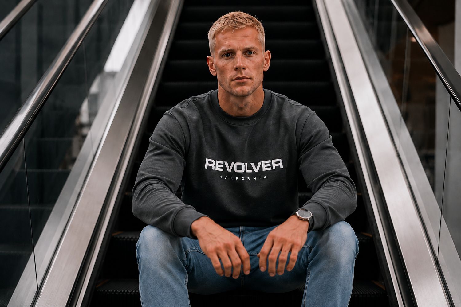 ✪ LA Signature Crewneck - Stone Grey ✪ LA Signature Crewneck - Stone Grey