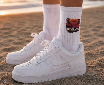 ✪ Californication Crew Socks Women - Essential White ✪ Californication Crew Socks Women - Essential White