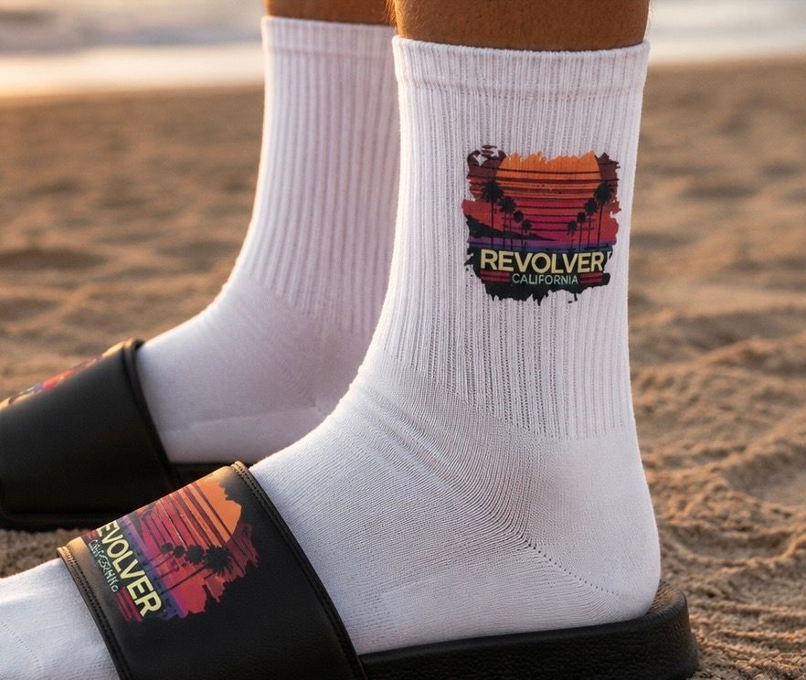 ✪ Californication Crew Socks - Essential White