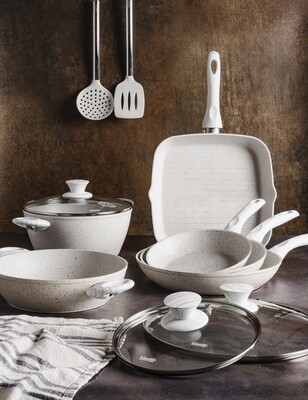 Batterie de cuisine 13 pièces 'Stonewhite' avec poignées design en bois blanc