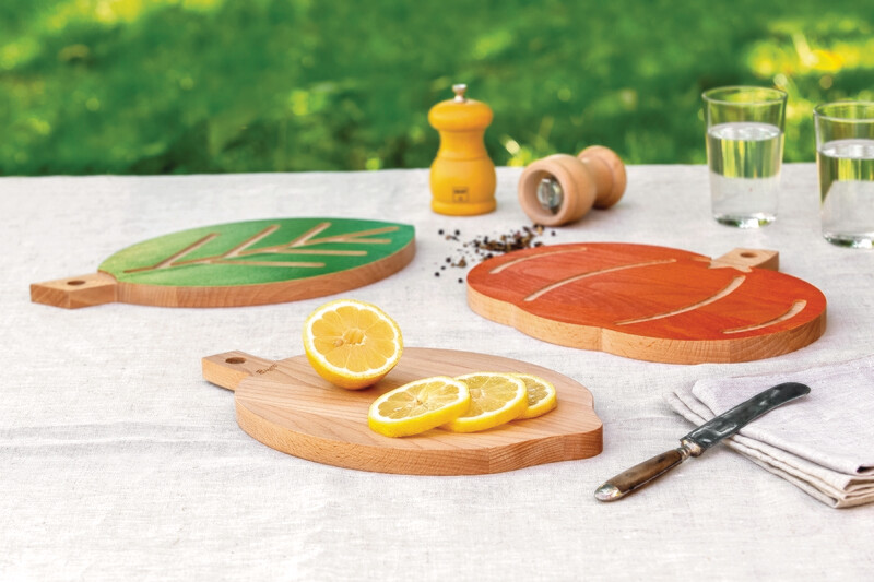 Beech-wood cutting board/trivet "Lemon"