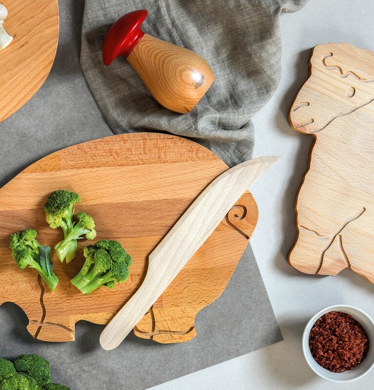 Beech wood cutting board "Sheep"