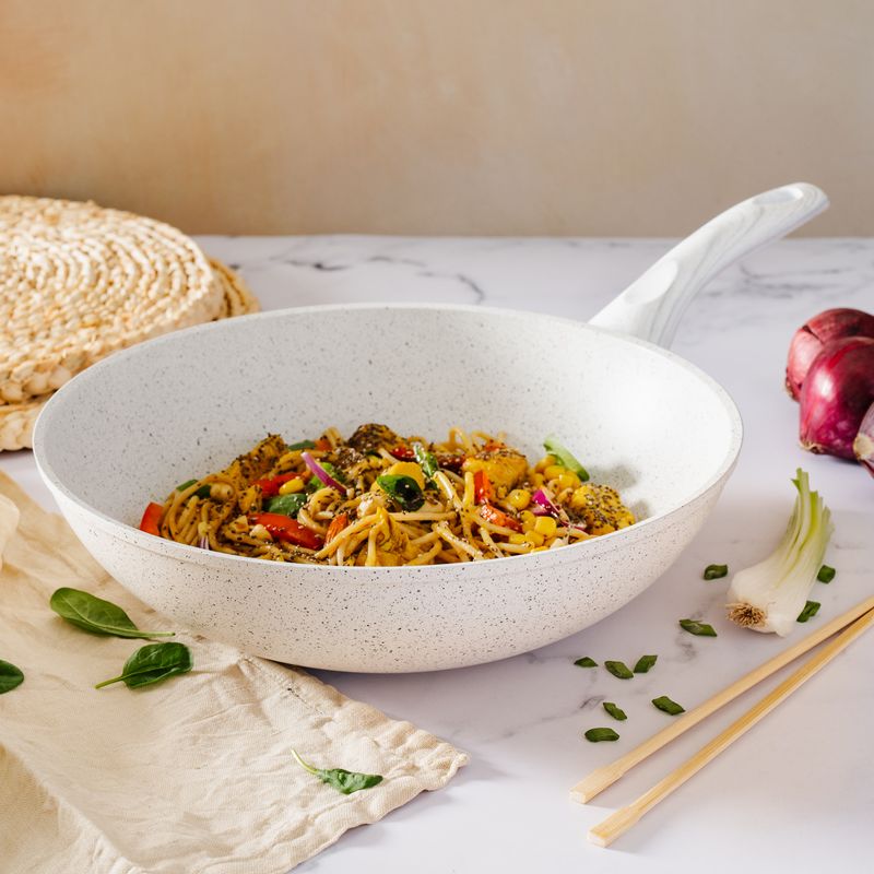 Wok Ø 28 cm 'Stonewhite' with white wood color handle