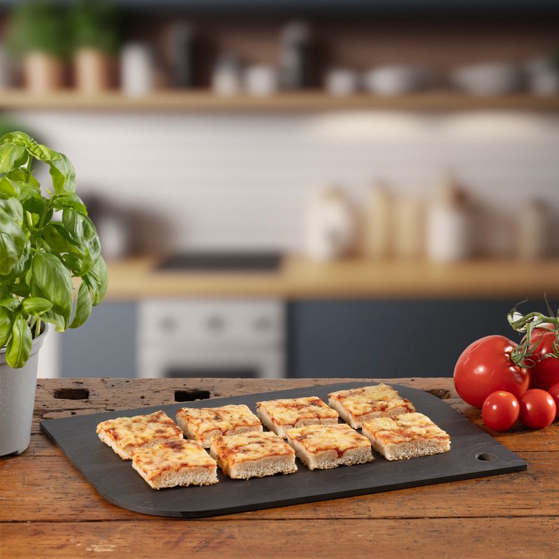 HPL leaf-shaped cutting board with hole "Arya" - Slate finish