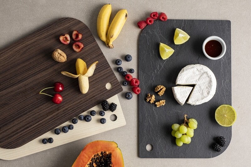 HPL leaf-shaped cutting board with hole "Arya" -Ash tree finish