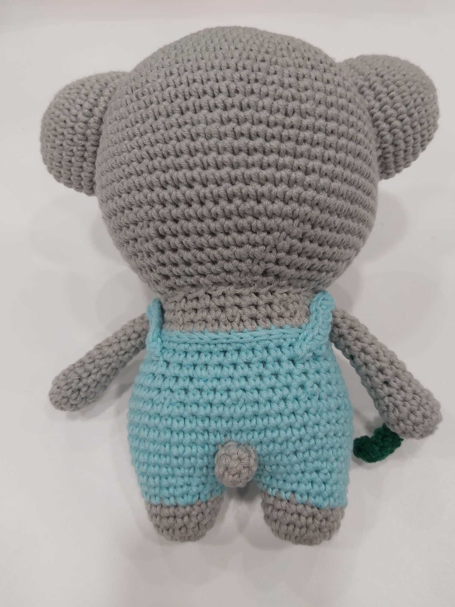 Koala de amigurumi hecho a mano