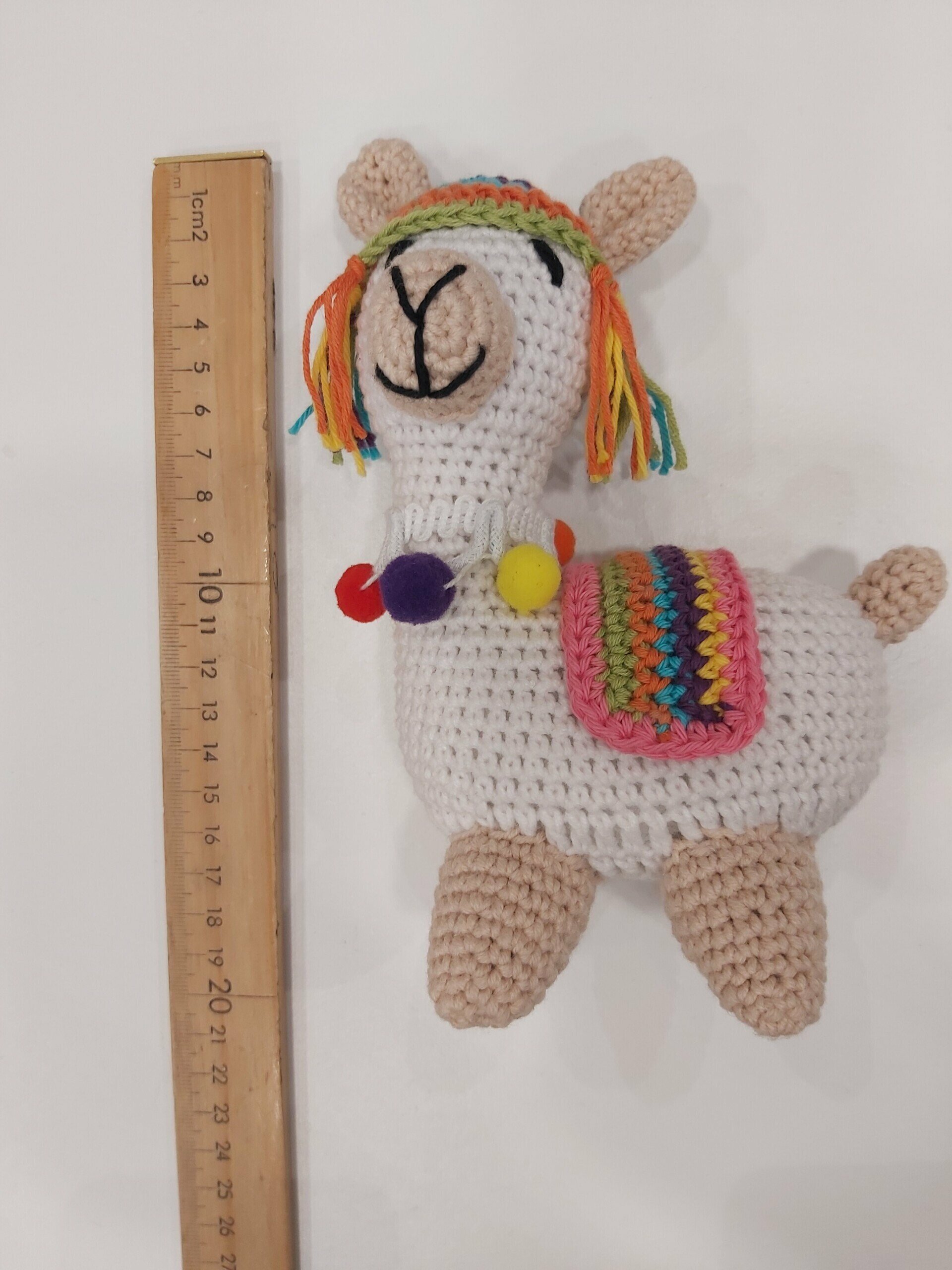 Alpaca amigurumi hecho a mano