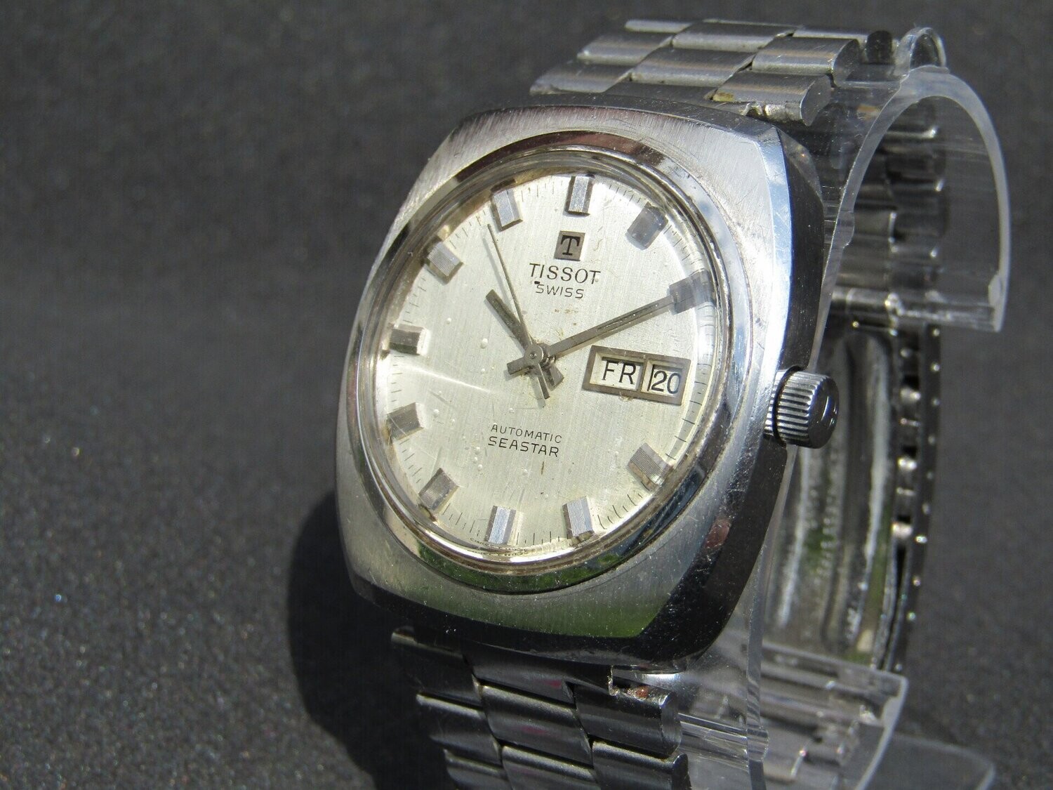 Vintage tissot seastar automatic hotsell